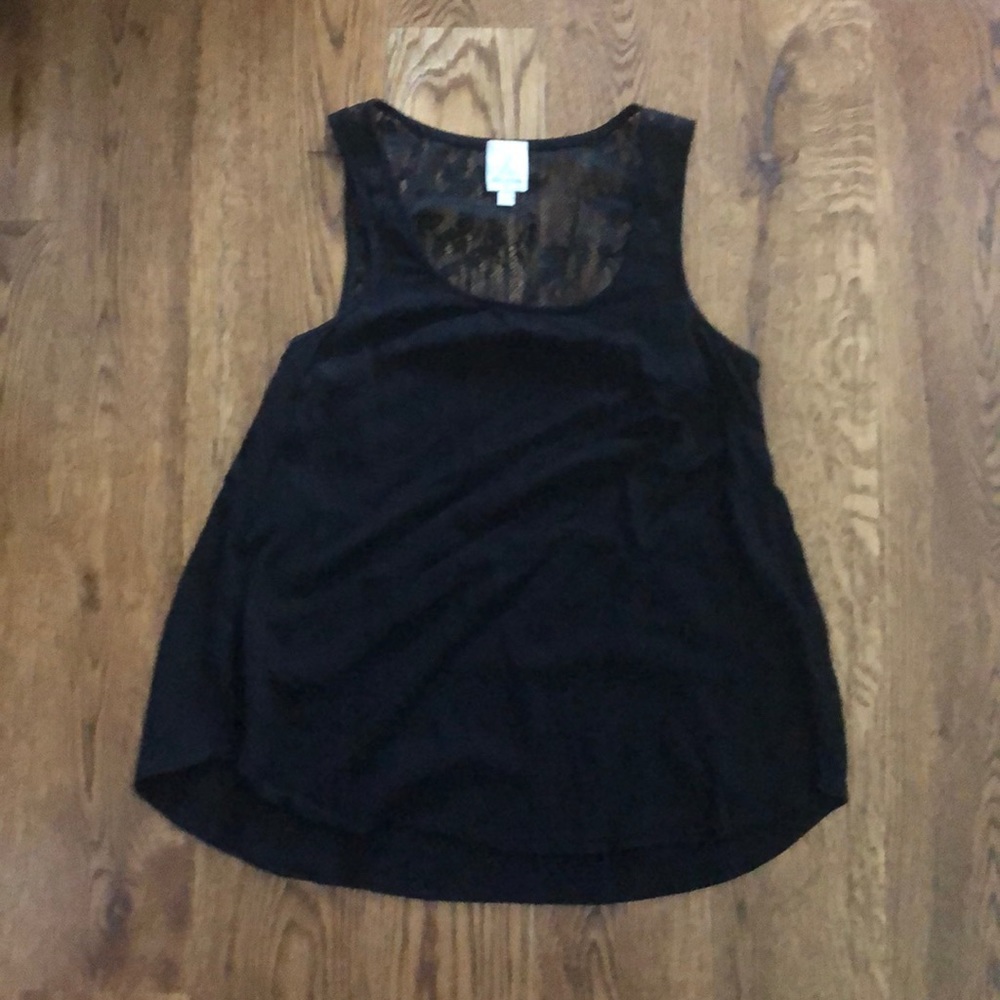 Black lacey-back tank top